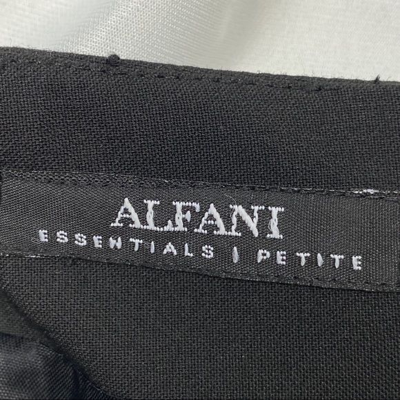 Alfani Essentials Petite Pleated Skirt size 4 - Picture 4 of 5